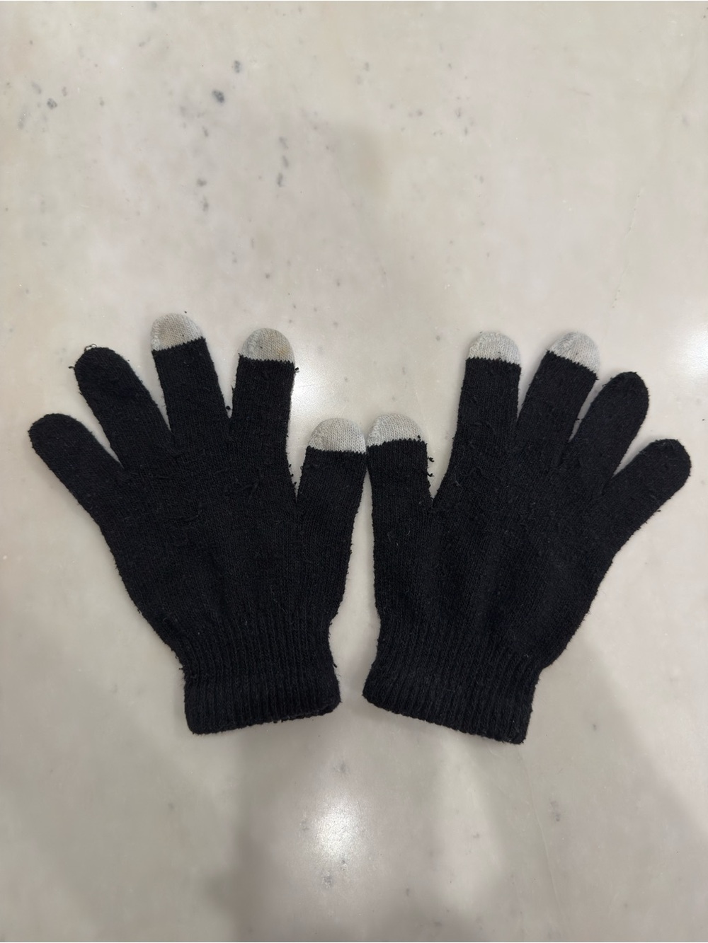 Black Knit Touchscreen Gloves